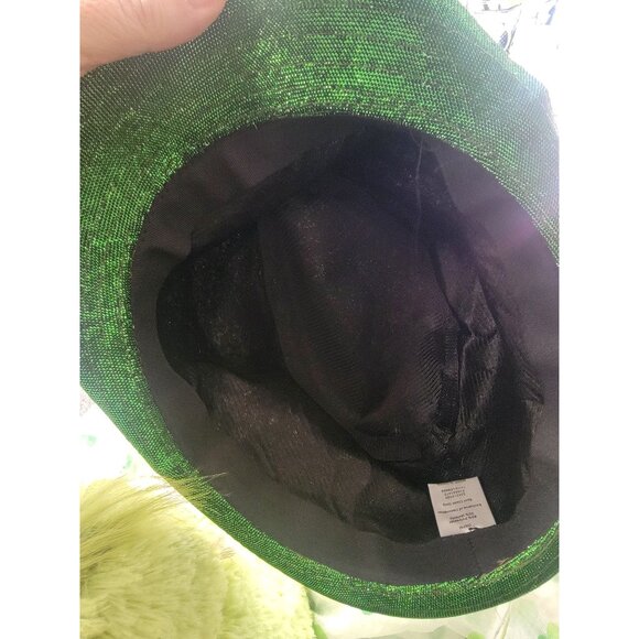 Green St.‎ Patricks Day With Shamrock Fedora Hat - Picture 4 of 5